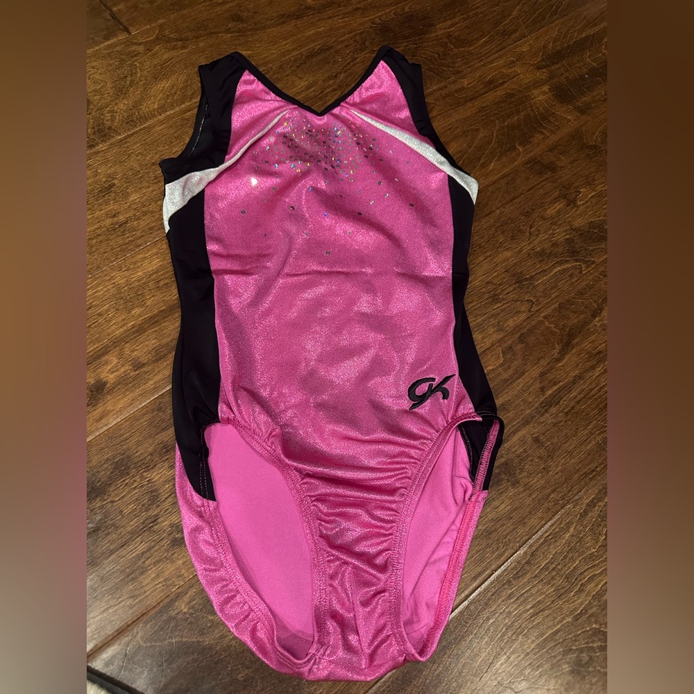 GK Leo.  Like new!  Size Adult XS.